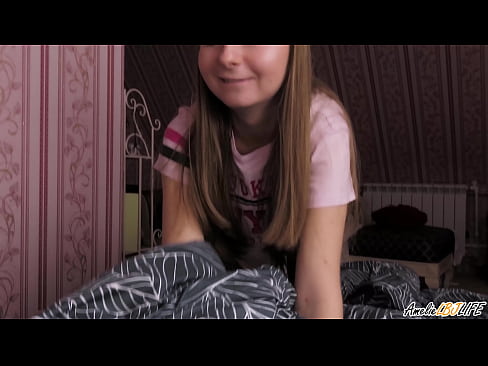 ❤️ Blondinė giliai čiulpia savo BFF ir gauna spermos į burną Dulkinimasis prie porno lt.rostov-laminat.ru ❌